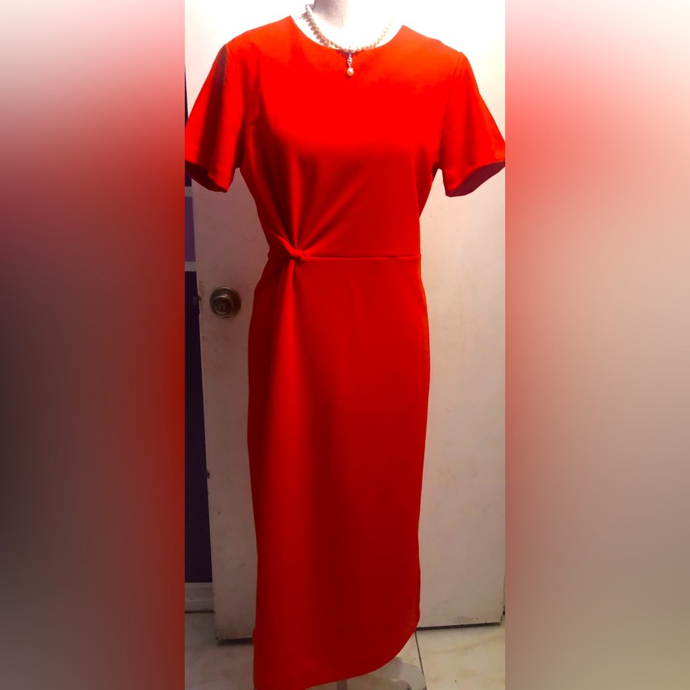 Gibson Latimer Vibrant Red Midi Dress with Side Knot